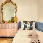 Designer 2br Duplex In With Wifi Ac 아파트