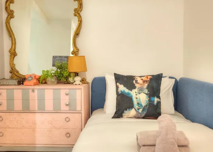 Designer 2br Duplex In With Wifi Ac 아파트