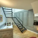 아파트 Designer 2br Duplex In With Wifi Ac