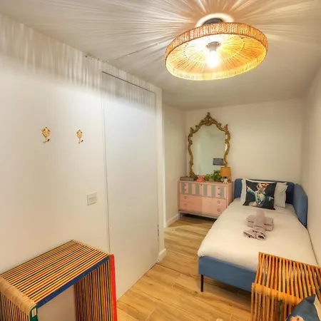 Designer 2br Duplex In With Wifi Ac Lägenhet *