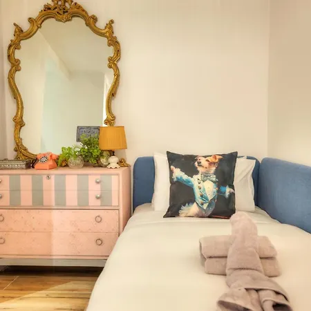 Designer 2br Duplex In With Wifi Ac アパート
