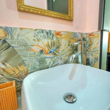 Designer 2br Duplex In With Wifi Ac アパート *