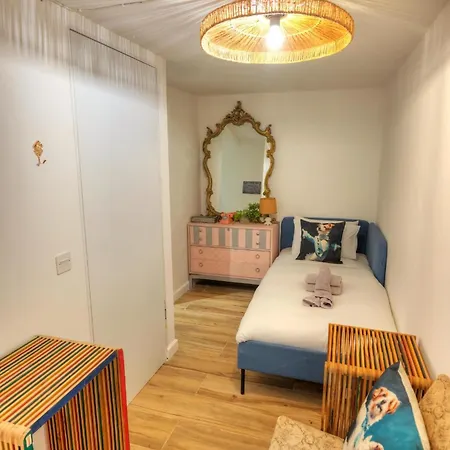 アパート Designer 2br Duplex In With Wifi Ac