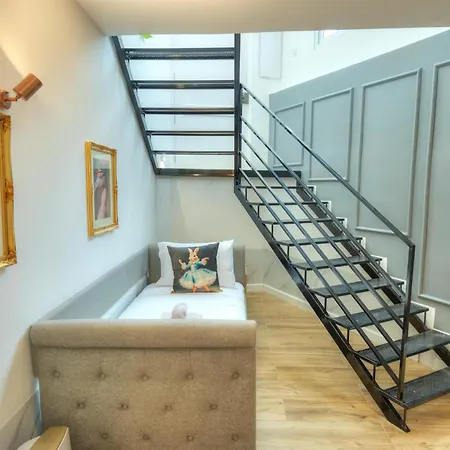 Designer 2br Duplex In With Wifi Ac Appartement