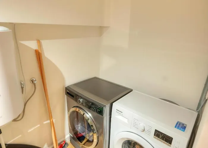 Designer 2br Duplex In With Wifi Ac * Sliema