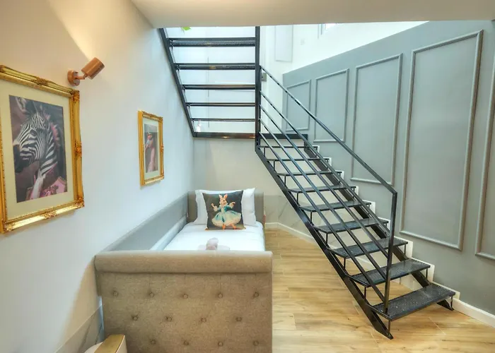 Designer 2br Duplex In With Wifi Ac Lejlighed