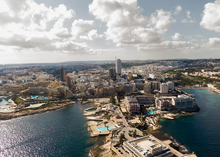 Designer 2br Duplex In With Wifi Ac * Sliema