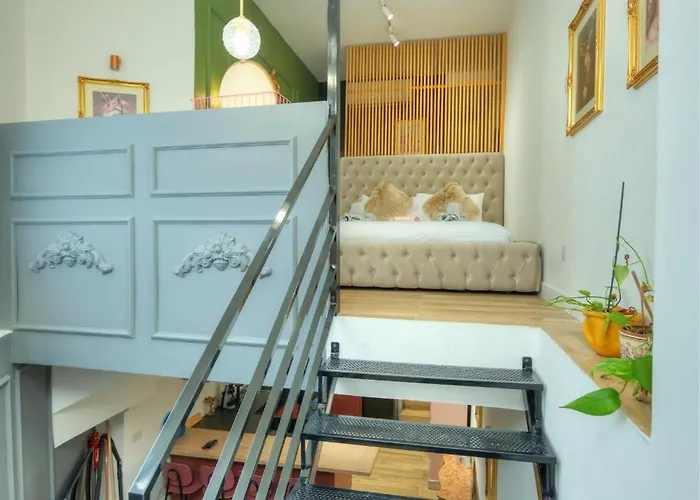 Designer 2br Duplex In With Wifi Ac سليمة